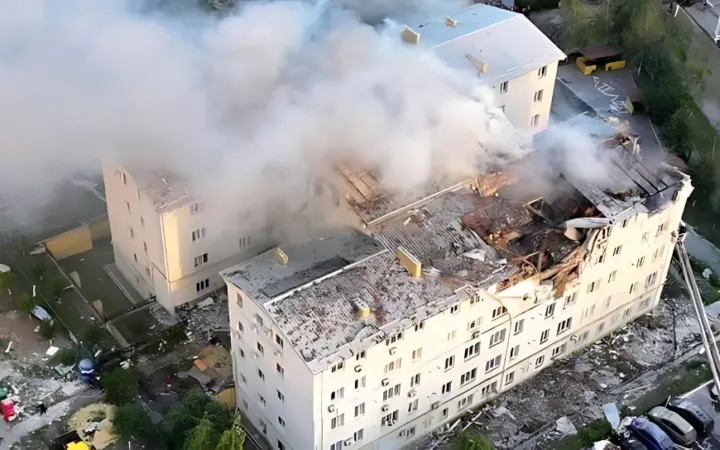 Russian drone strike kills 7 in Kharkiv as Zelensky meets Trump: Was this timed to send a message?